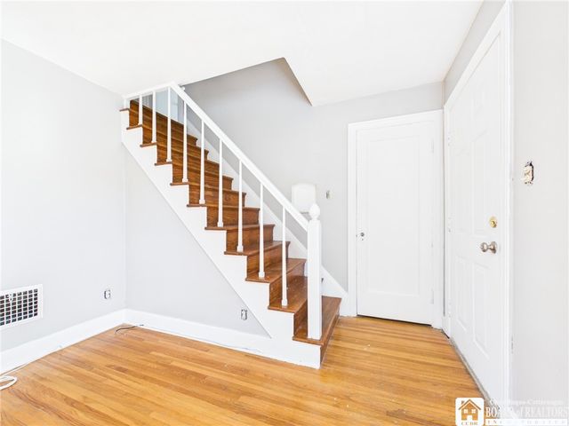 182 Springville Avenue, Amherst, NY 14226
