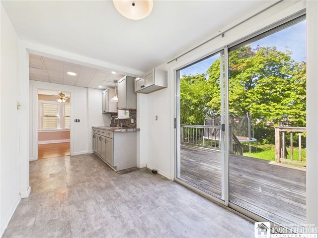 182 Springville Avenue, Amherst, NY 14226
