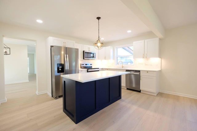 208 Zandale Drive, Lexington, KY 40503