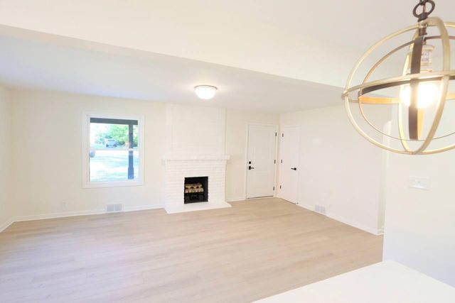 208 Zandale Drive, Lexington, KY 40503