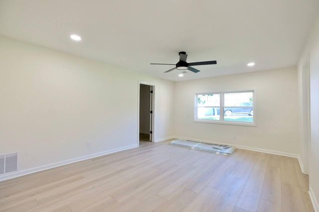 208 Zandale Drive, Lexington, KY 40503