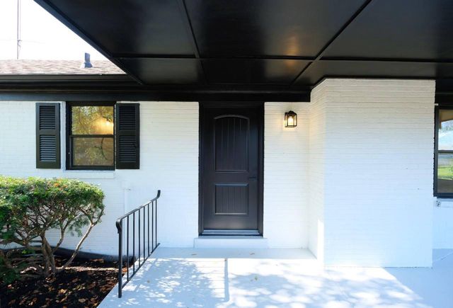 208 Zandale Drive, Lexington, KY 40503