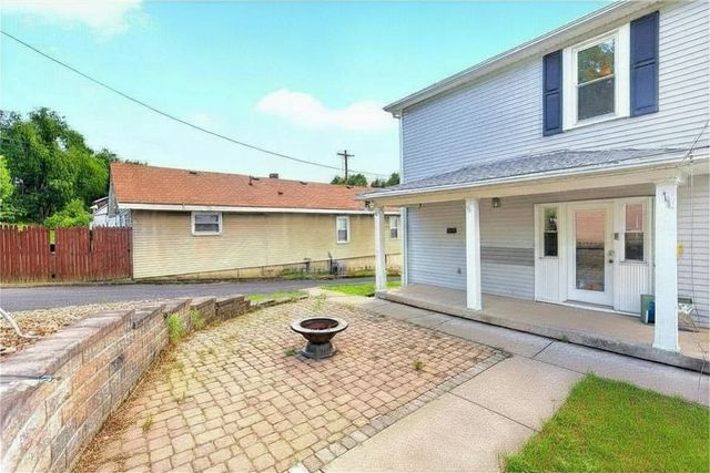 7435 Big Beaver Blvd, Big Beaver, PA 16157
