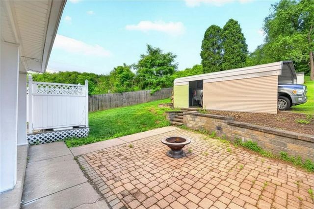 7435 Big Beaver Blvd, Big Beaver, PA 16157