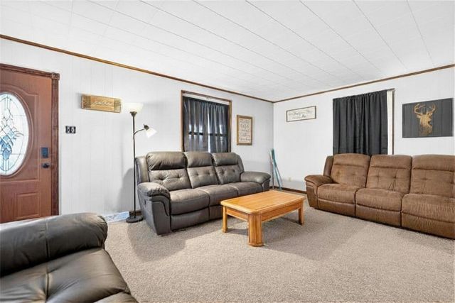 7435 Big Beaver Blvd, Big Beaver, PA 16157