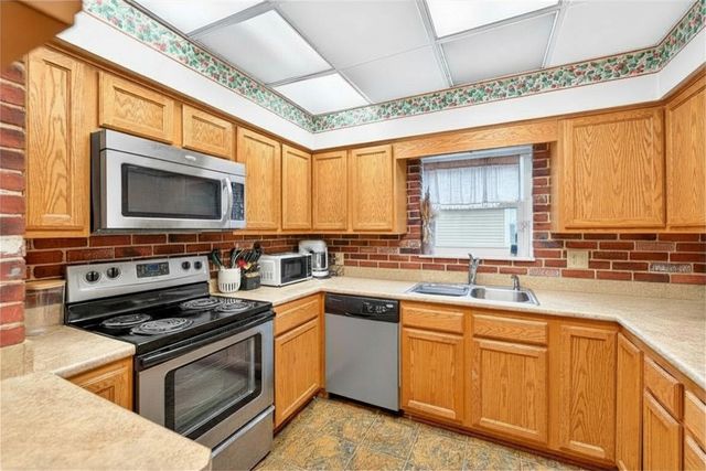 7435 Big Beaver Blvd, Big Beaver, PA 16157