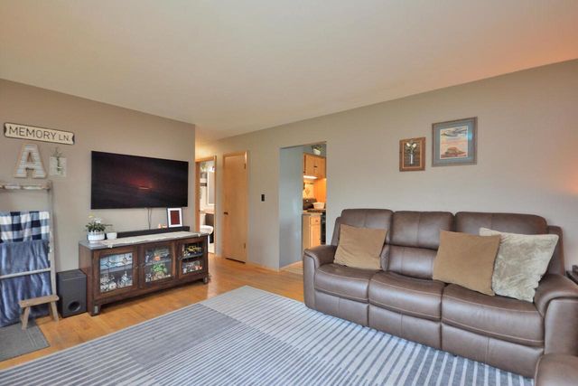 W178N8846 Queensway STREET, Menomonee Falls, WI 53051