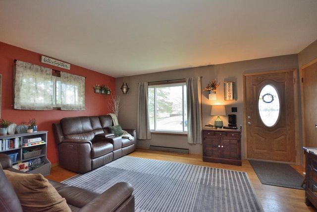 W178N8846 Queensway STREET, Menomonee Falls, WI 53051