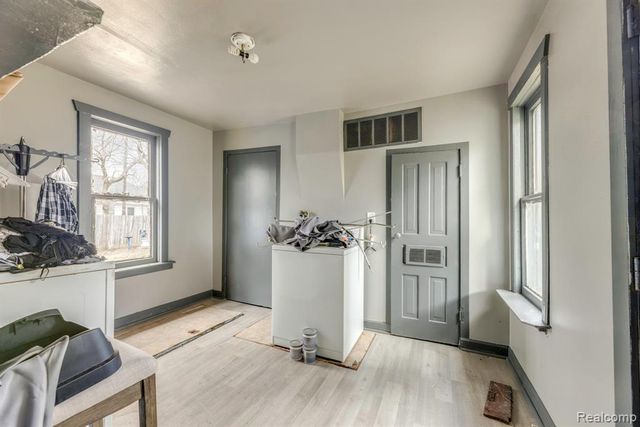 1109 Rawlins Street, Port Huron, MI 48060