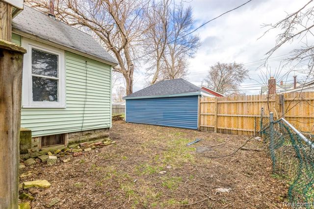 1109 Rawlins Street, Port Huron, MI 48060