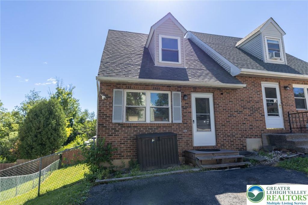 661 South Front Street South, Allentown City, PA 18103