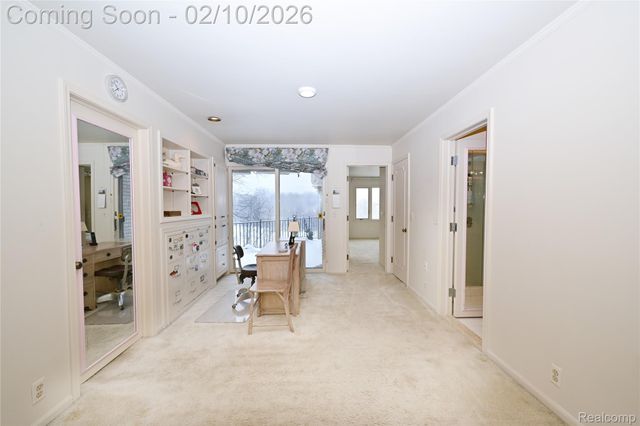 363 Lakewood Drive, Bloomfield Hills, MI 48304