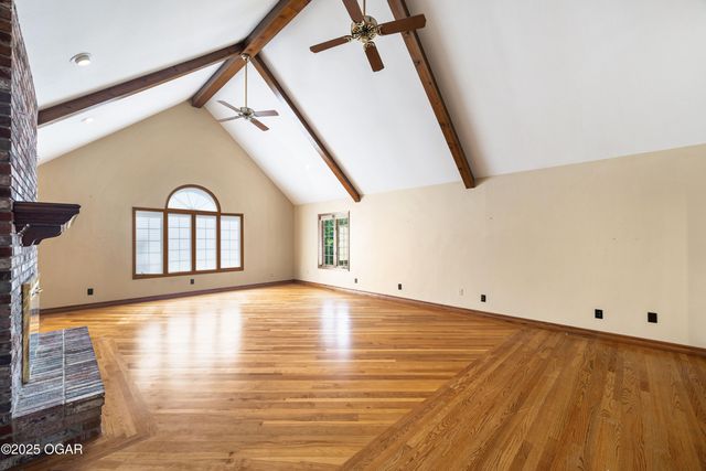 712 W 42nd Street, Joplin, MO 64804