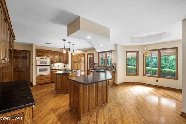 712 W 42nd Street, Joplin, MO 64804