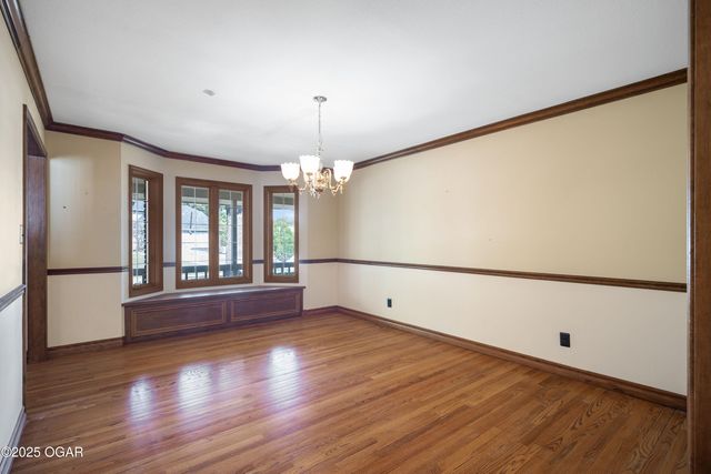 712 W 42nd Street, Joplin, MO 64804