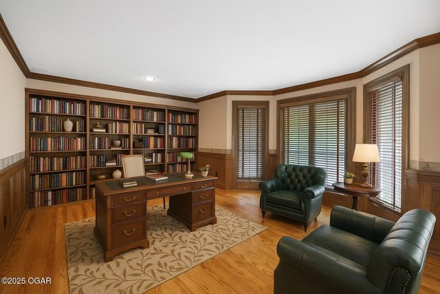 712 W 42nd Street, Joplin, MO 64804