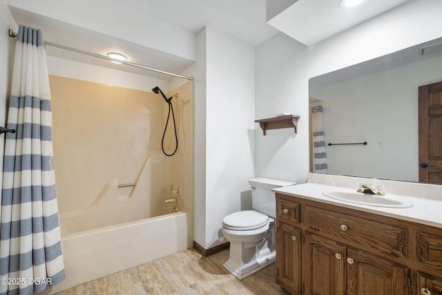 712 W 42nd Street, Joplin, MO 64804