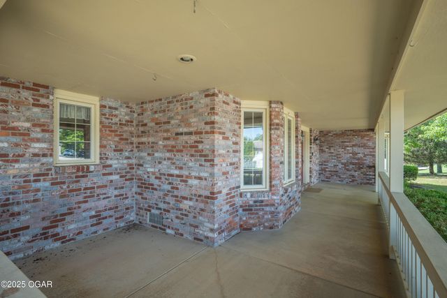 712 W 42nd Street, Joplin, MO 64804