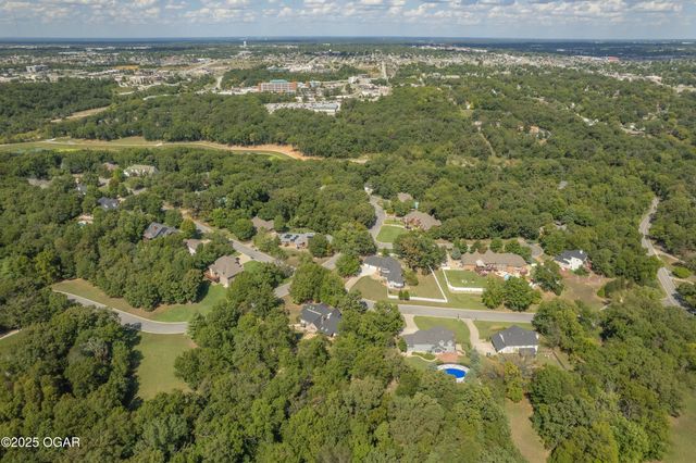 712 W 42nd Street, Joplin, MO 64804