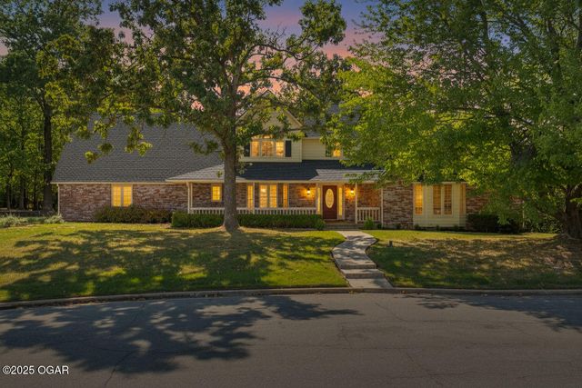 712 W 42nd Street, Joplin, MO 64804