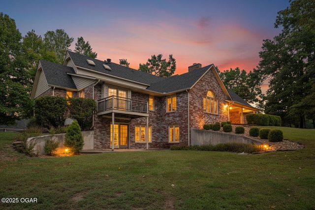 712 W 42nd Street, Joplin, MO 64804