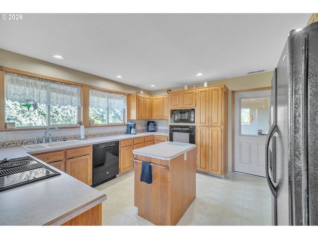 6900 S SCHNEIDER Rd, Canby, OR 97013