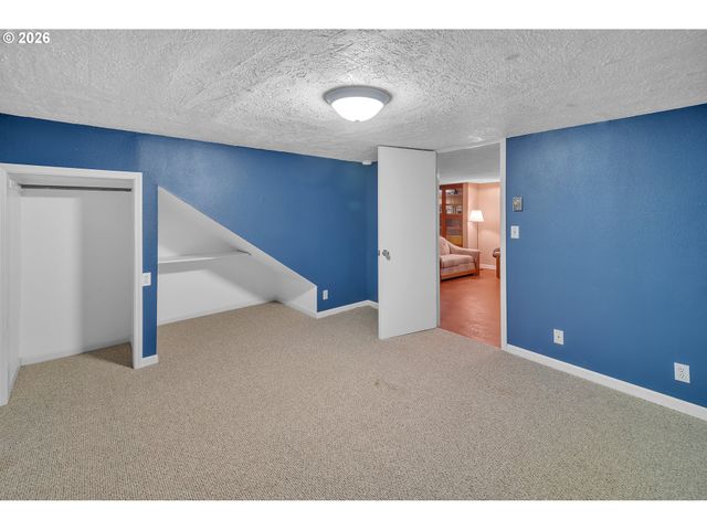 6900 S SCHNEIDER Rd, Canby, OR 97013