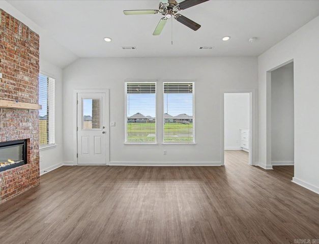 105 Molly Lane, Maumelle, AR 72113