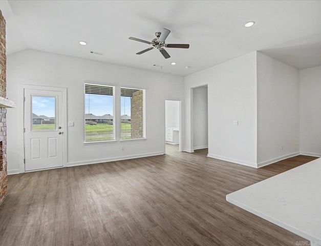 105 Molly Lane, Maumelle, AR 72113