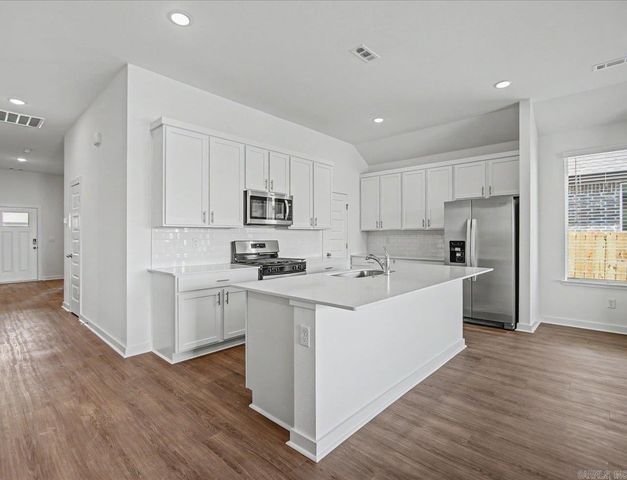 105 Molly Lane, Maumelle, AR 72113