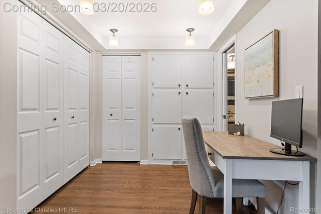 2711 Limerick Lane, Troy, MI 48098