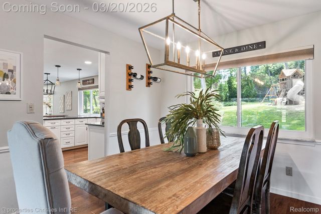 2711 Limerick Lane, Troy, MI 48098