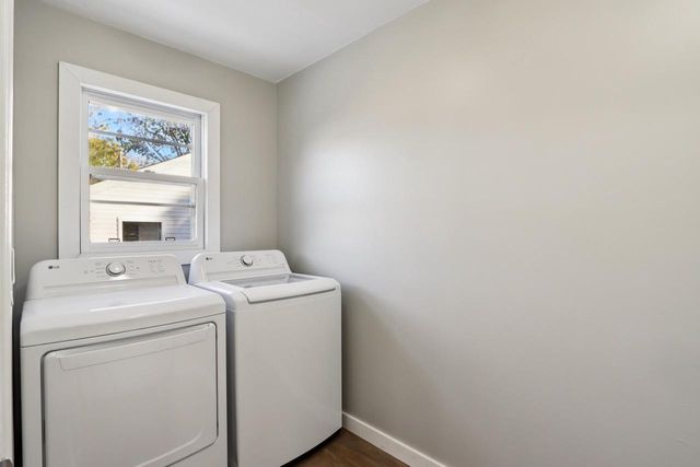 323 Center Avenue, Janesville, WI 53548