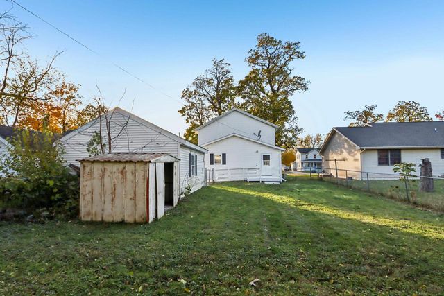 323 Center Avenue, Janesville, WI 53548