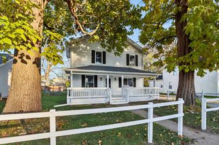 323 Center Avenue, Janesville, WI 53548