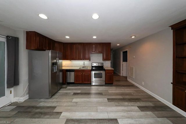 2025 Brier Cliff CRES, Chesapeake, VA 23320