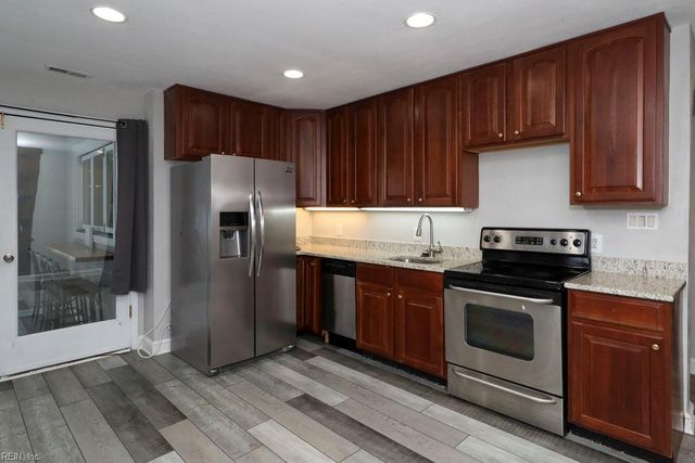 2025 Brier Cliff CRES, Chesapeake, VA 23320