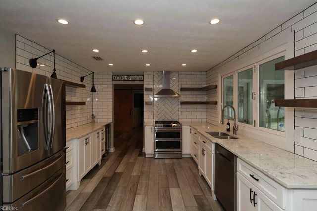 2025 Brier Cliff CRES, Chesapeake, VA 23320