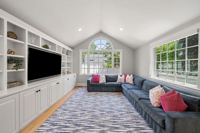 37 Salisbury Dr, Westwood, MA 02090