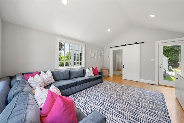 37 Salisbury Dr, Westwood, MA 02090