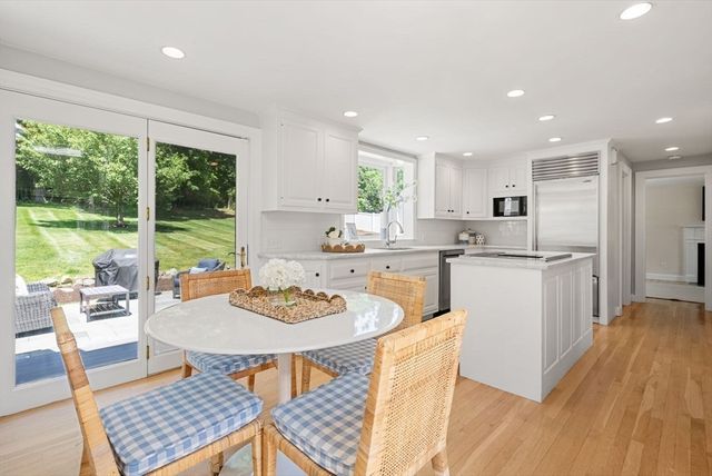 37 Salisbury Dr, Westwood, MA 02090