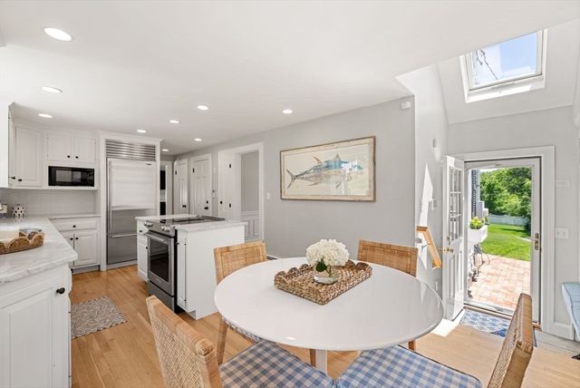 37 Salisbury Dr, Westwood, MA 02090