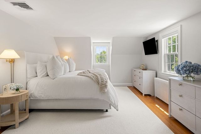 37 Salisbury Dr, Westwood, MA 02090