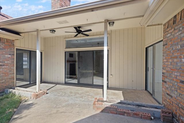 3637 Bluegrass Drive, Grand Prairie, TX 75052