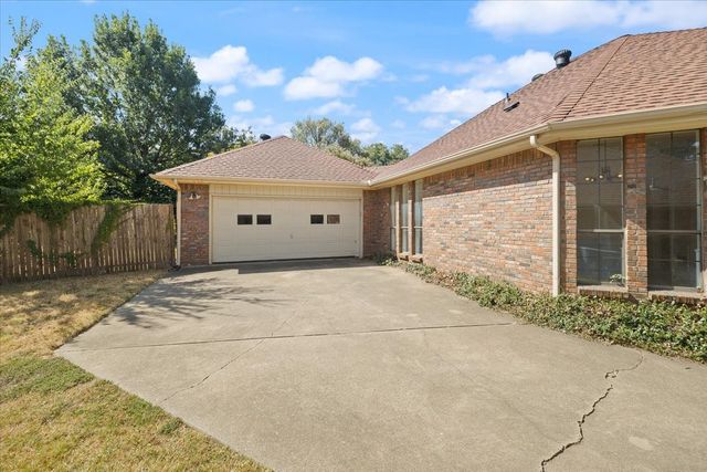 3637 Bluegrass Drive, Grand Prairie, TX 75052