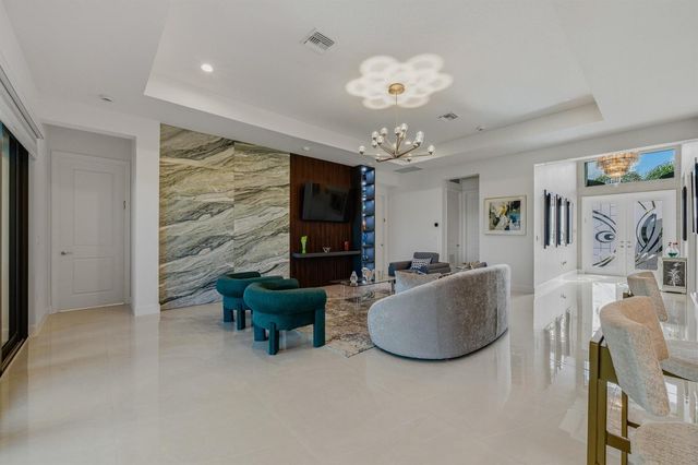 12426 SW Crystal Cove Drive, Port St. Lucie, FL 34987