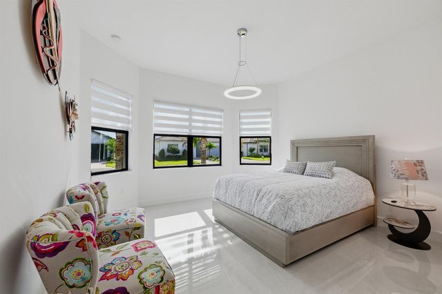 12426 SW Crystal Cove Drive, Port St. Lucie, FL 34987