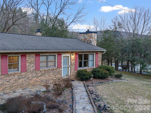 1280 Hamburg Road, Bakersville, NC 28705