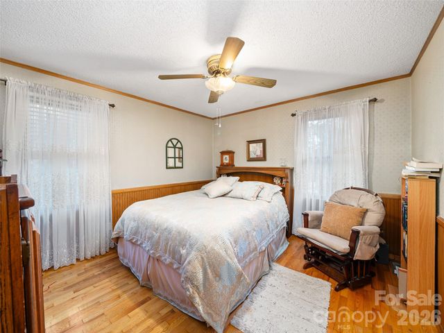 1280 Hamburg Road, Bakersville, NC 28705