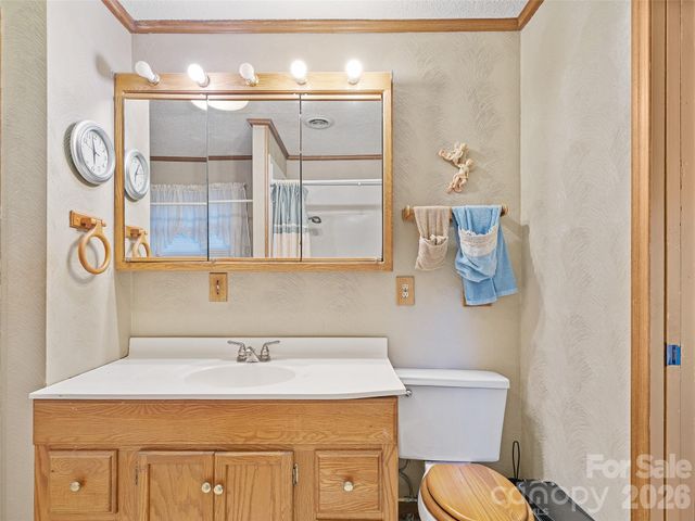 1280 Hamburg Road, Bakersville, NC 28705